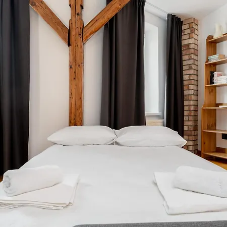 Old Town Wooden Loft By Bookinghost كراكوفيا