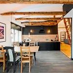 Διαμέρισμα Old Town Wooden Loft By Bookinghost