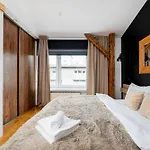 Old Town Wooden Loft By Bookinghost *