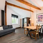 Old Town Wooden Loft By Bookinghost Krasków
