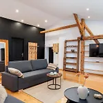 Old Town Wooden Loft By Bookinghost Διαμέρισμα *