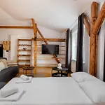 Old Town Wooden Loft By Bookinghost * Krasków