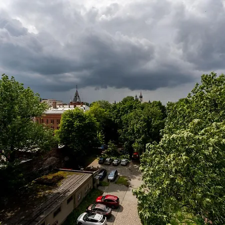 Old Town Wooden Loft By Bookinghost Appartement