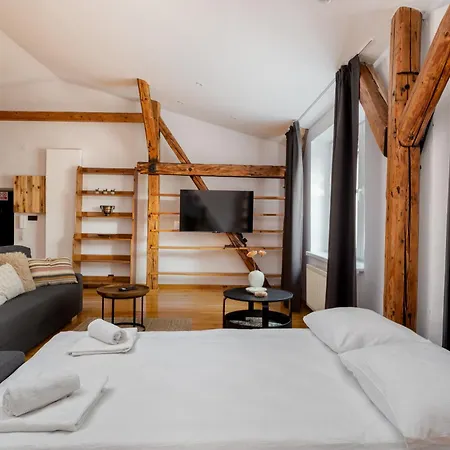 Old Town Wooden Loft By Bookinghost * Krakau