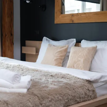 Old Town Wooden Loft By Bookinghost Appartamento *