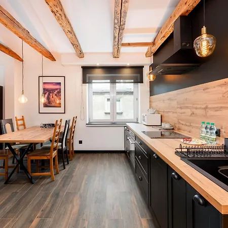 Appartamento Old Town Wooden Loft By Bookinghost Cracovia