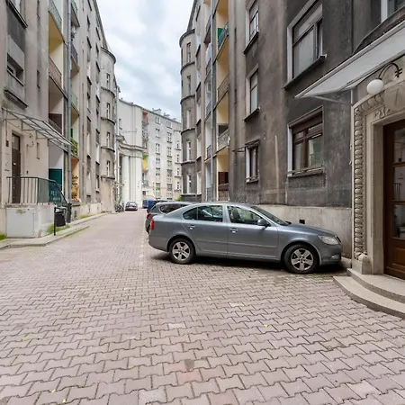 Old Town Wooden Loft By Bookinghost Cracovia